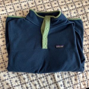 Patagonia women’s fleece sweatshirt